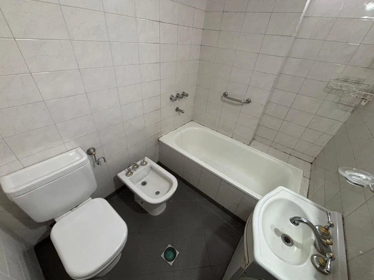 ALQUILER DEPARTAMENTO 3 AMB. CON BALCÓN EN RAMOS MEJÍA 2