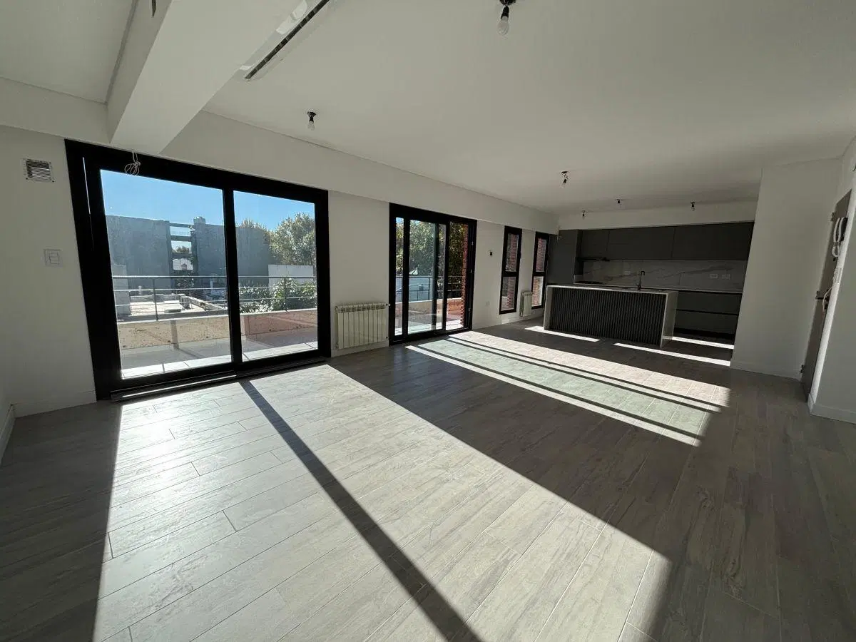 PISO A ESTRENAR 4 AMB. CON COCHERA, 2 BALCONES Y SUM PRIVADO 5