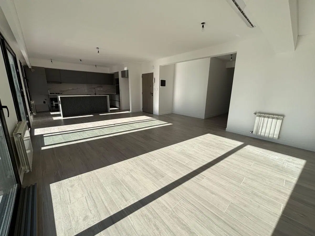 PISO A ESTRENAR 4 AMB. CON COCHERA, 2 BALCONES Y SUM PRIVADO 2