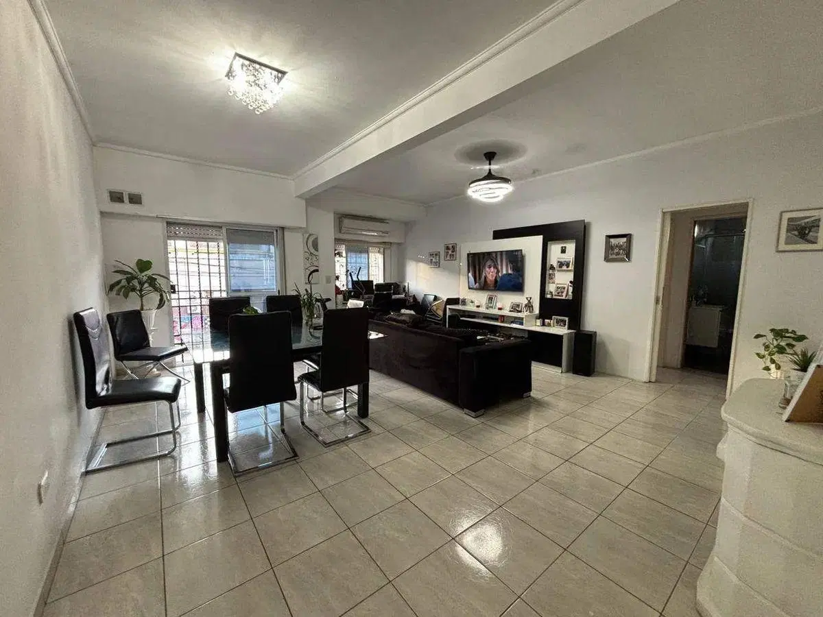 Venta Departamento 2 Dormitorios Ramos Mejía Con Cochera 4