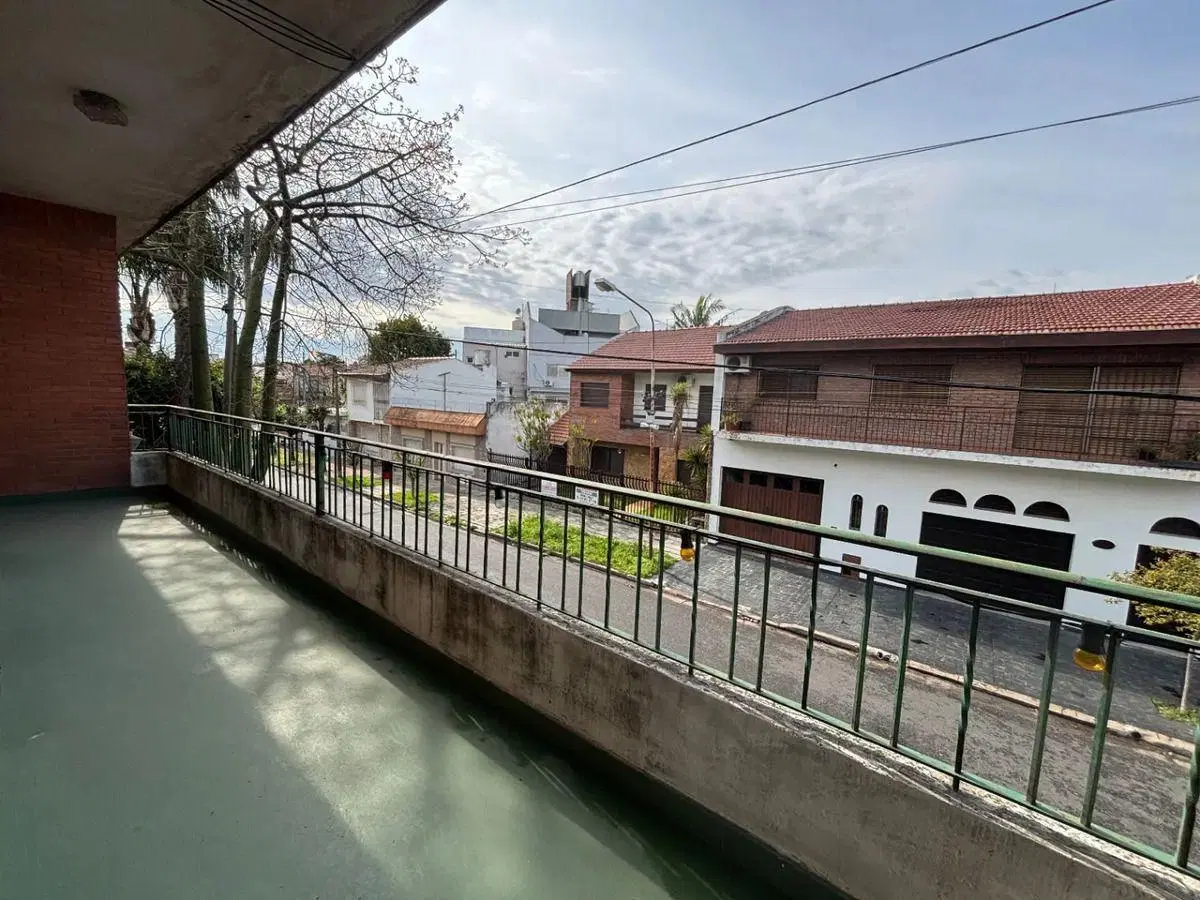Ph En Venta C/ Cochera En Ramos Mejía 1