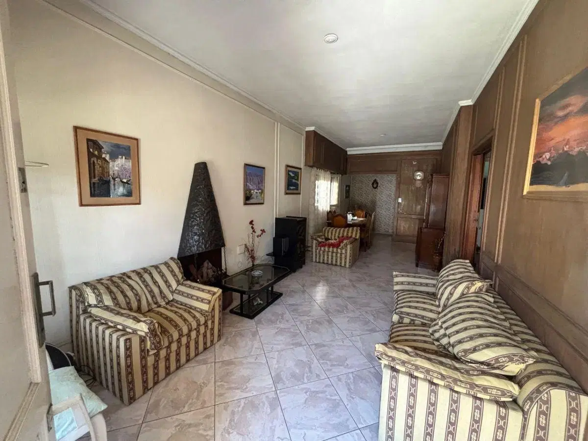 Venta Casa Villa Luzuriaga Con Cochera 4