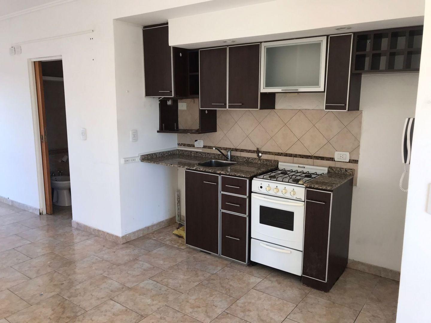 Foto de Departamento en venta Villa Luzuriaga, imagen 5