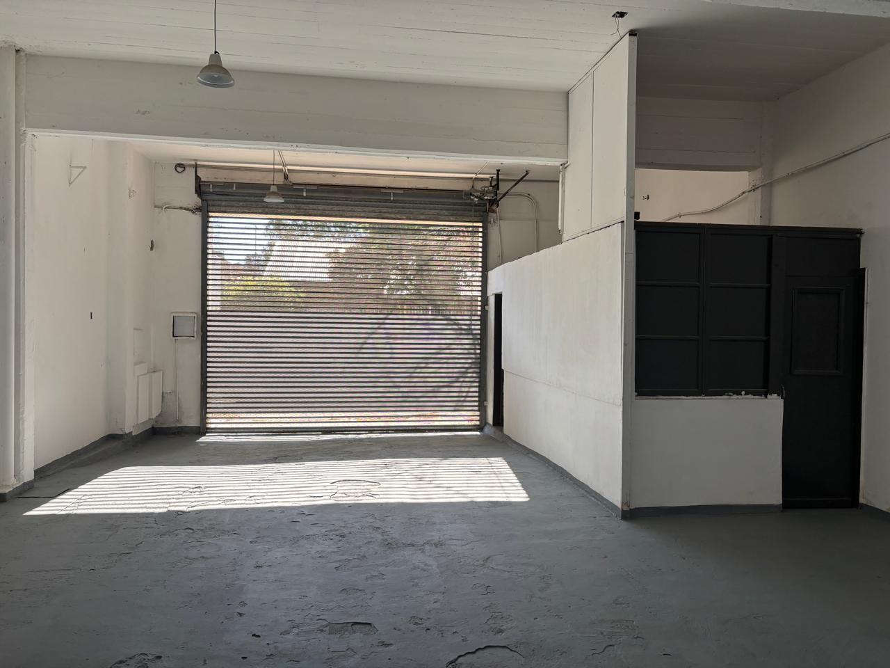 Foto de Deposito en alquiler en Moron, imagen 3