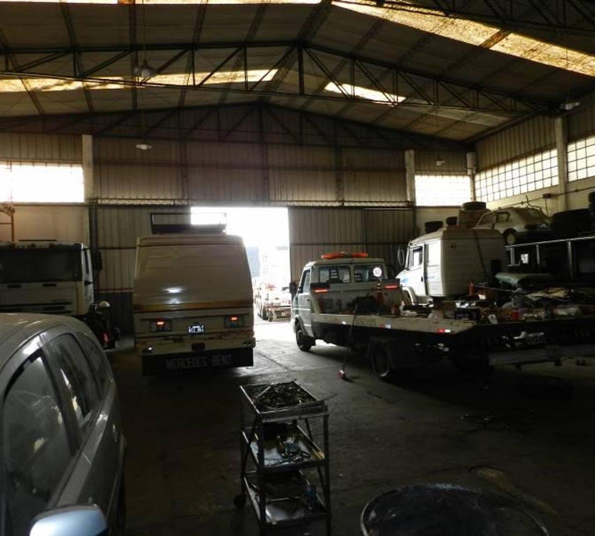 Nave Industrial / Deposito / Galpón • Venta 4