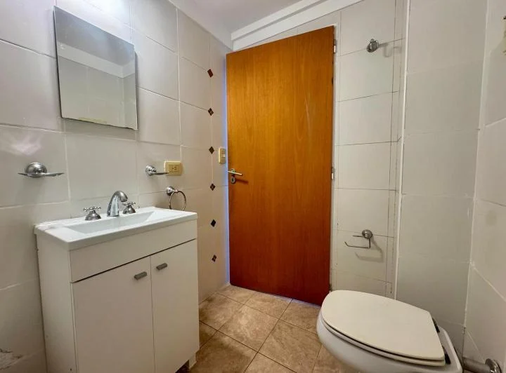 Departamento de dos ambientes - Alquiler - C. de la Paz 3400 5