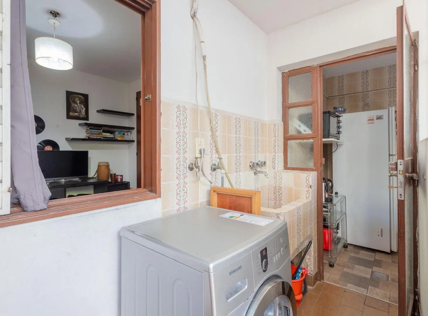 Departamento 3 ambientes con patio y balcon - Besares 2200 1