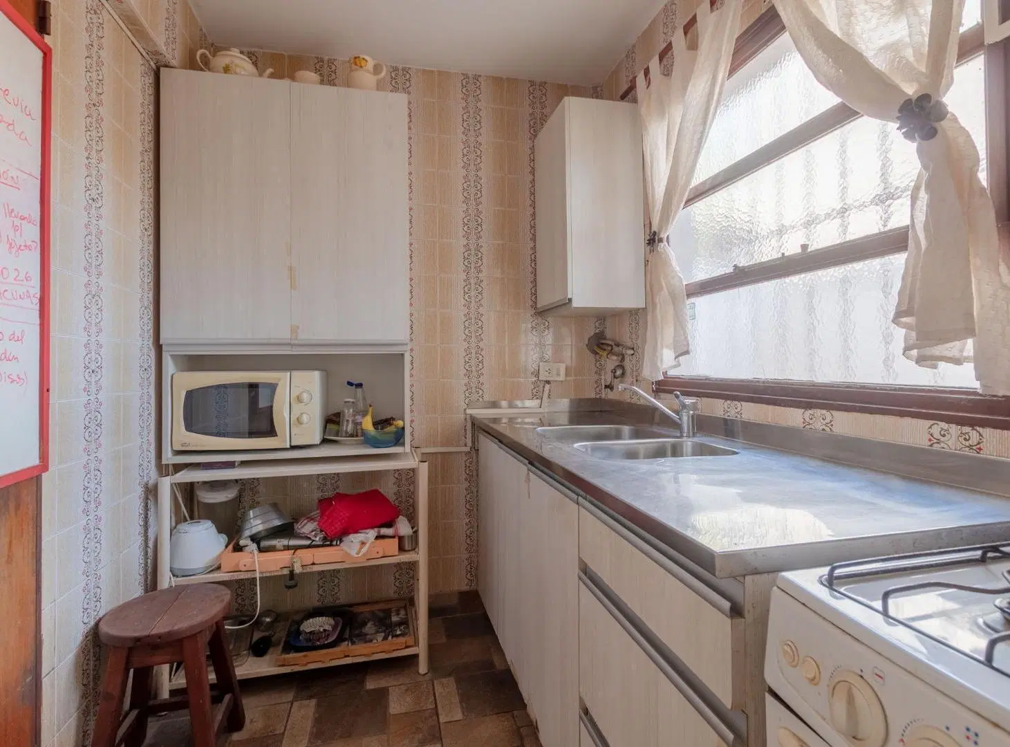 Departamento 3 ambientes con patio y balcon - Besares 2200 3