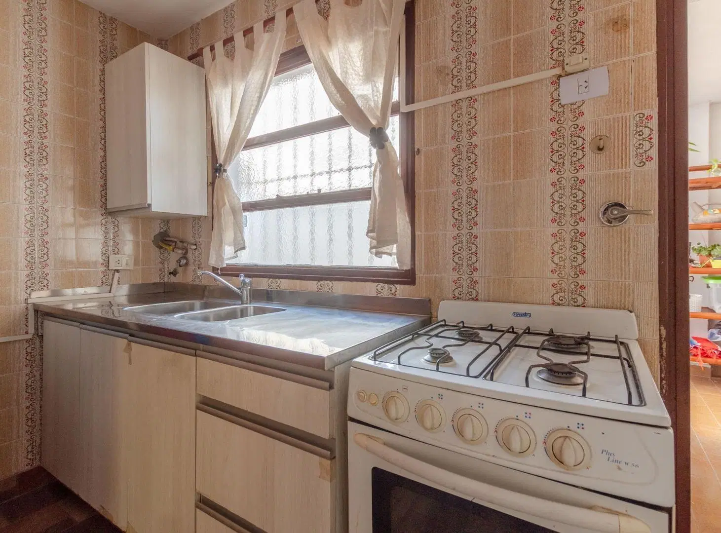 Departamento 3 ambientes con patio y balcon - Besares 2200 3