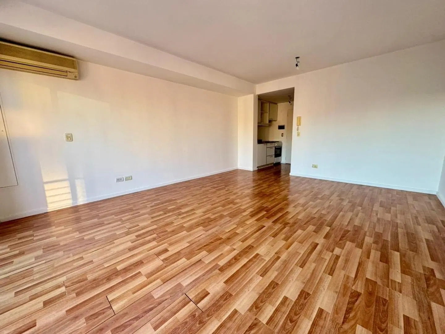Monoambiente Apto Profesional con Baulera 4