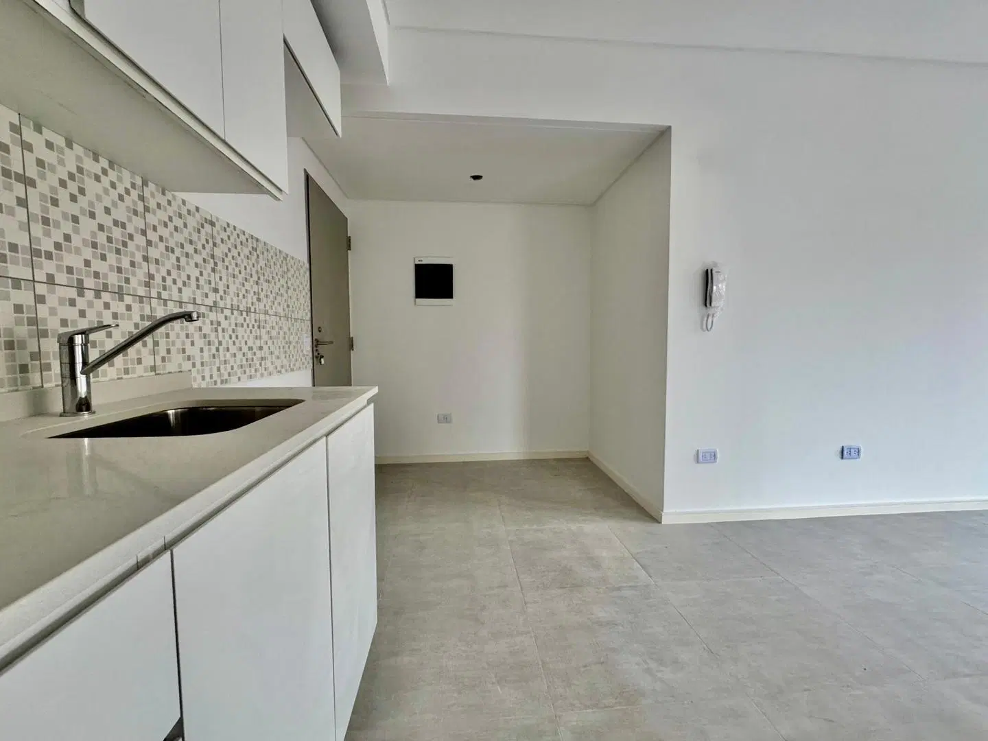 Dos ambientes a estrenar • Venta • Garcia del Rio 4695 5