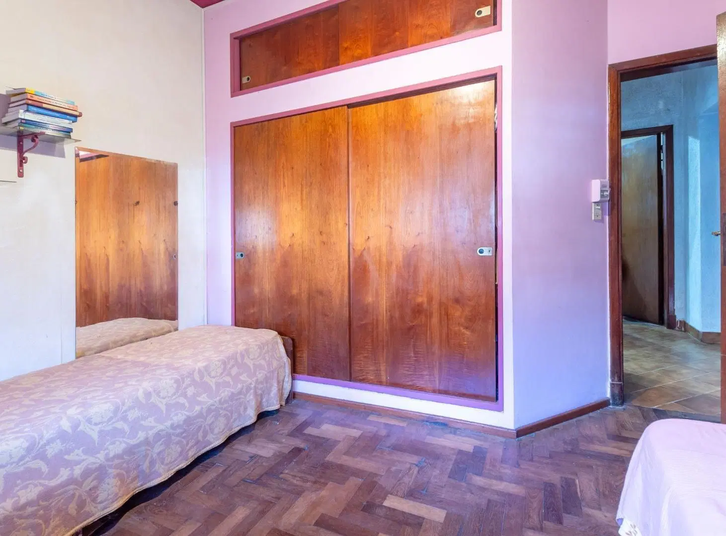 Casa con jardín y piscina • Venta • Florida 2