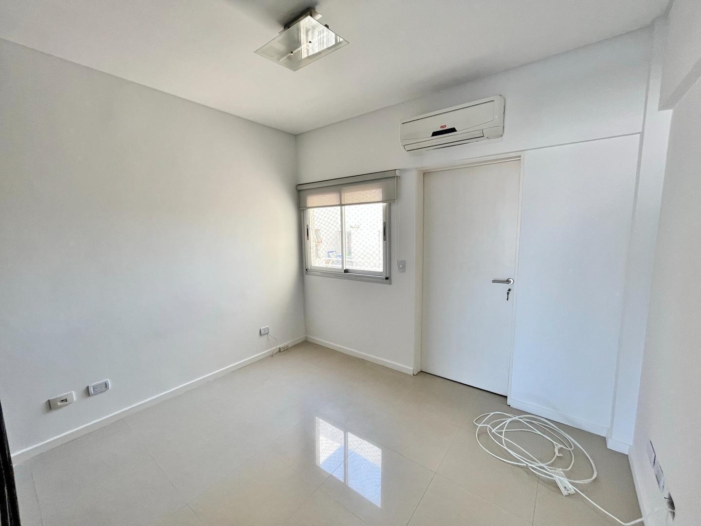 Foto de Monoambiente dividido c/ balcon aterrazado - G. del Rio 2500, imagen 3