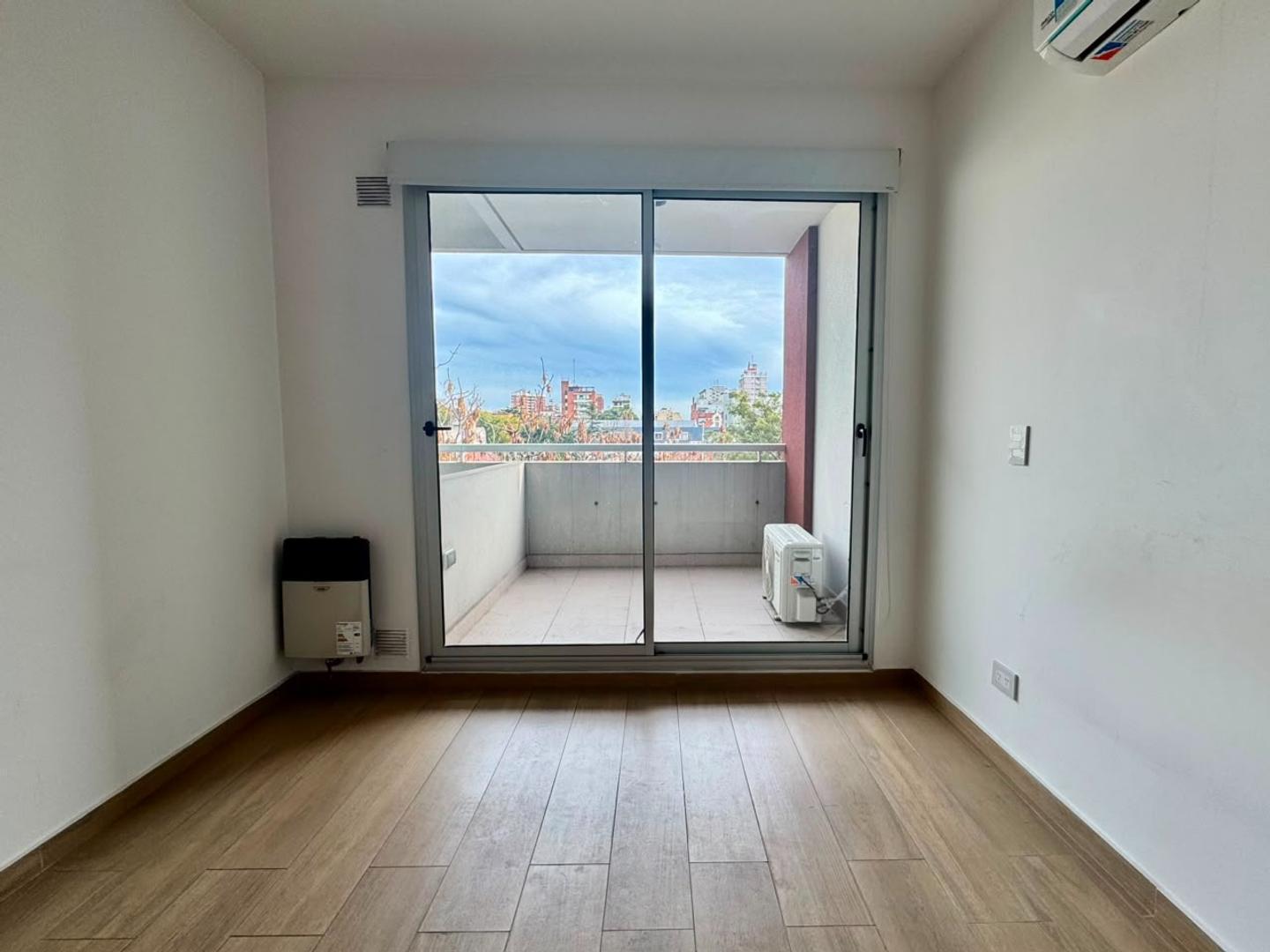 Foto de Monoambiente en alquiler • Cohglan • Superi 2700, imagen 1