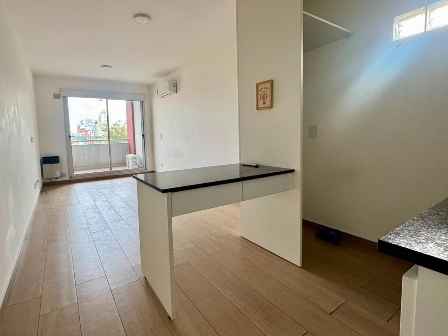 Foto de Monoambiente en alquiler • Cohglan • Superi 2700, imagen 3