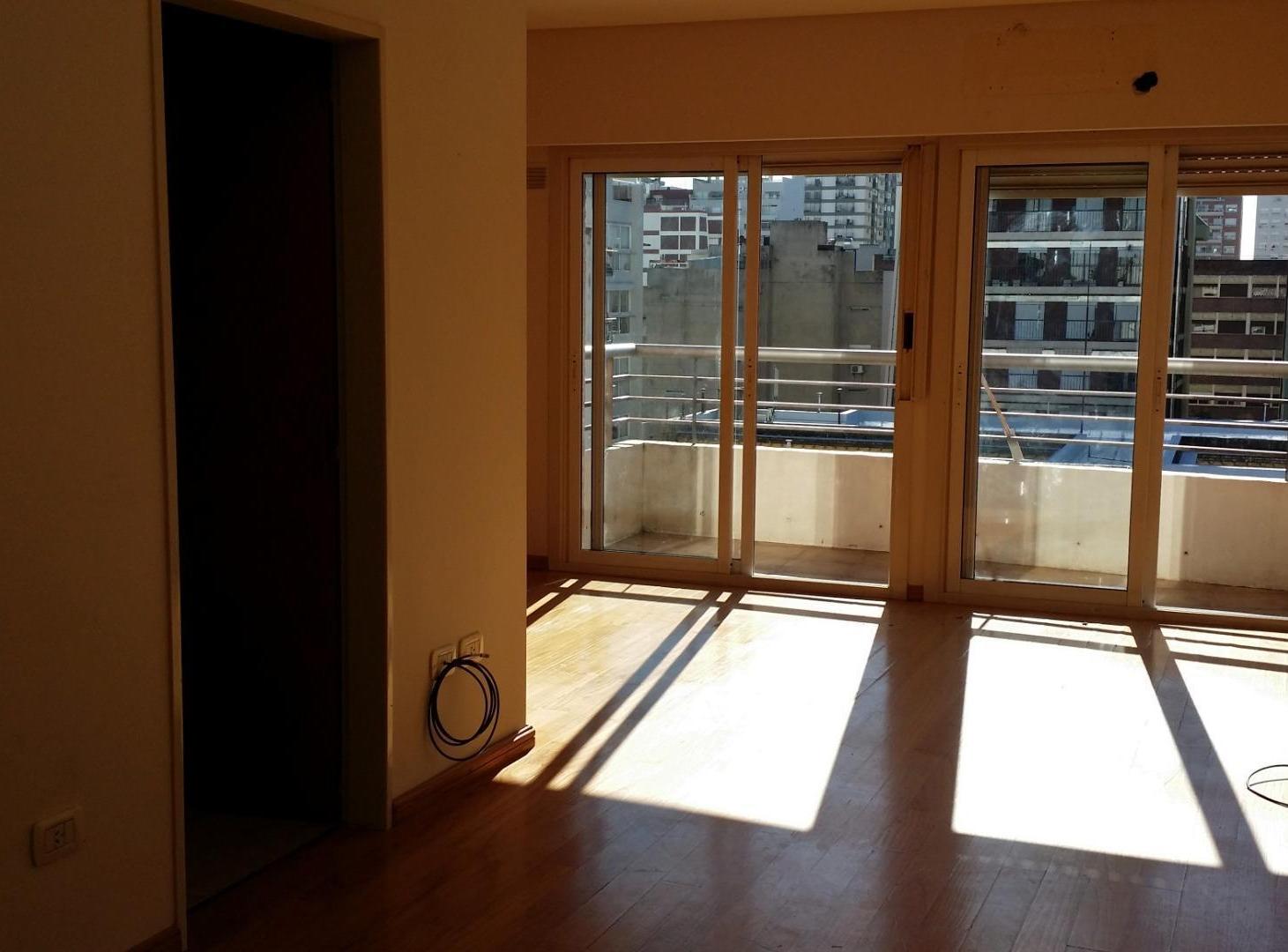 Foto de Amplio Monoambiente Divisible, Gran Balcon, imagen 2