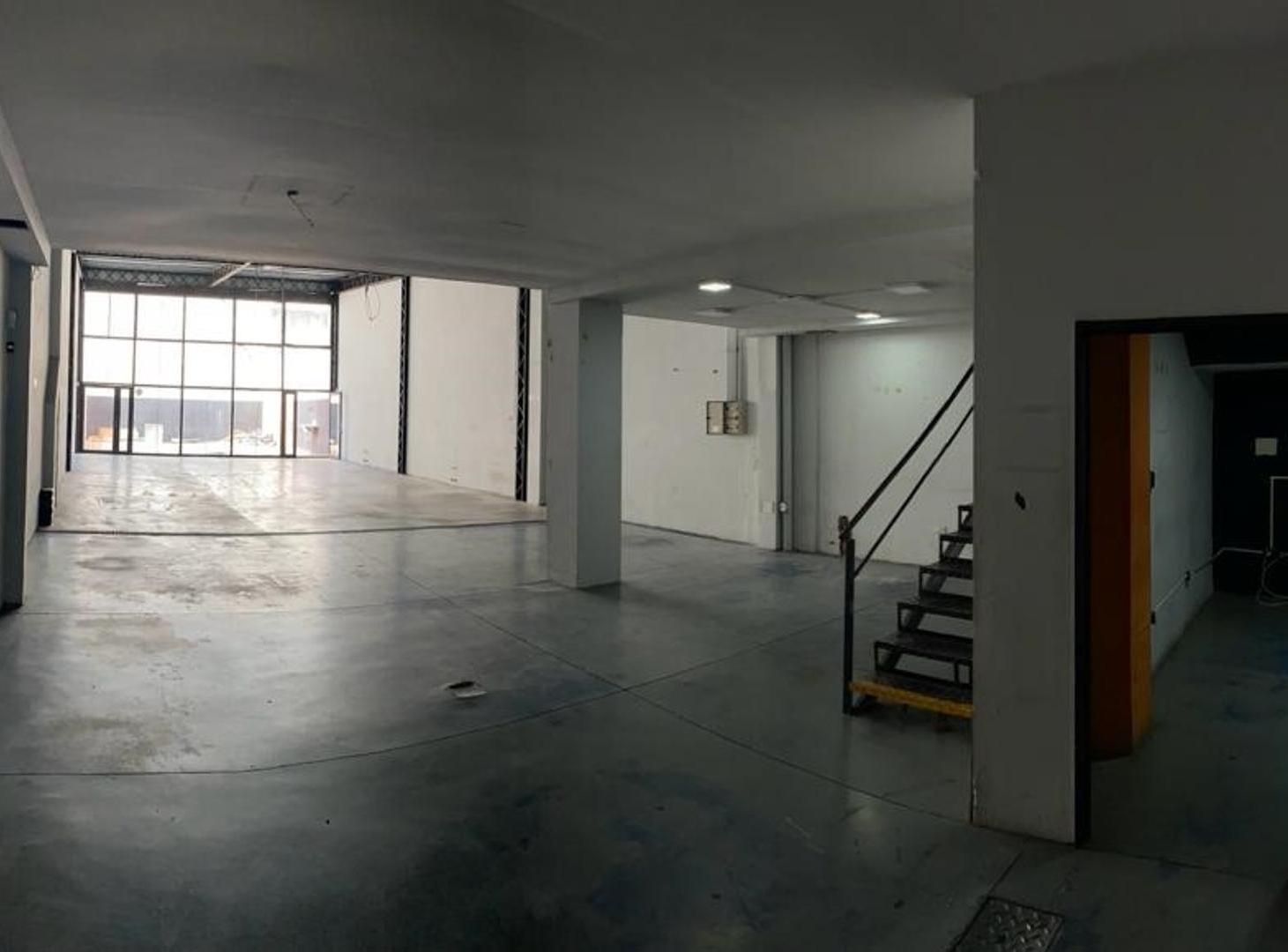 Foto de LOCAL-DEPOSITO EN ALQUILER, imagen 1