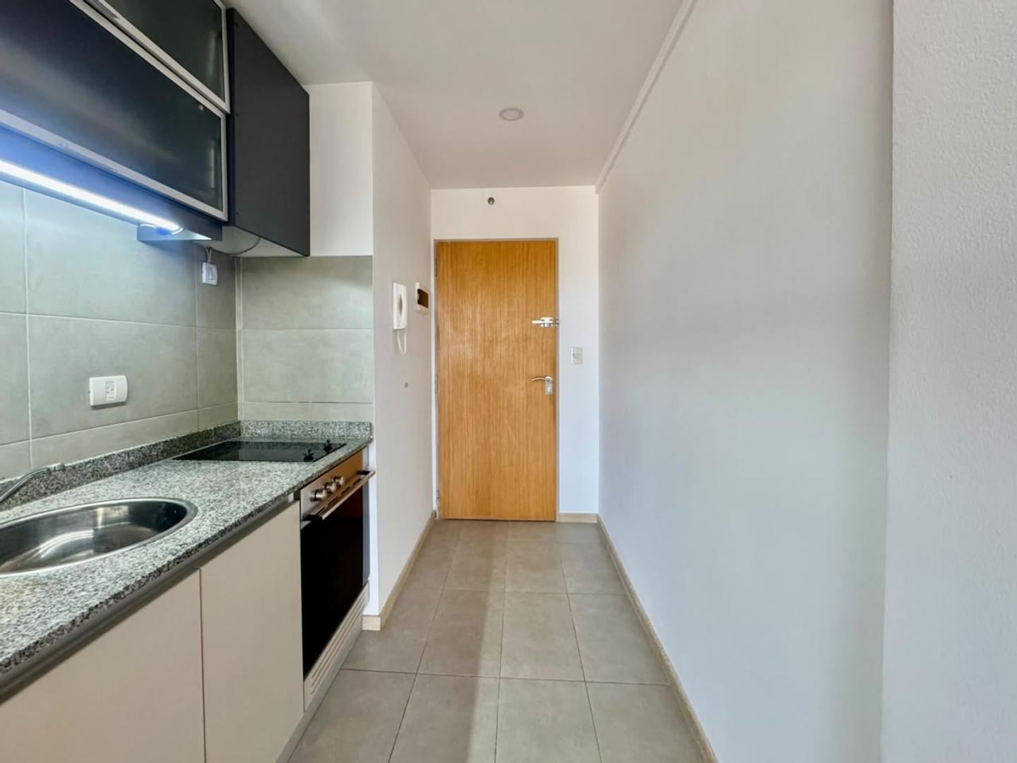 Foto de Monoambiente apto profesional • Alquiler •Av Libertador 6000, imagen 3