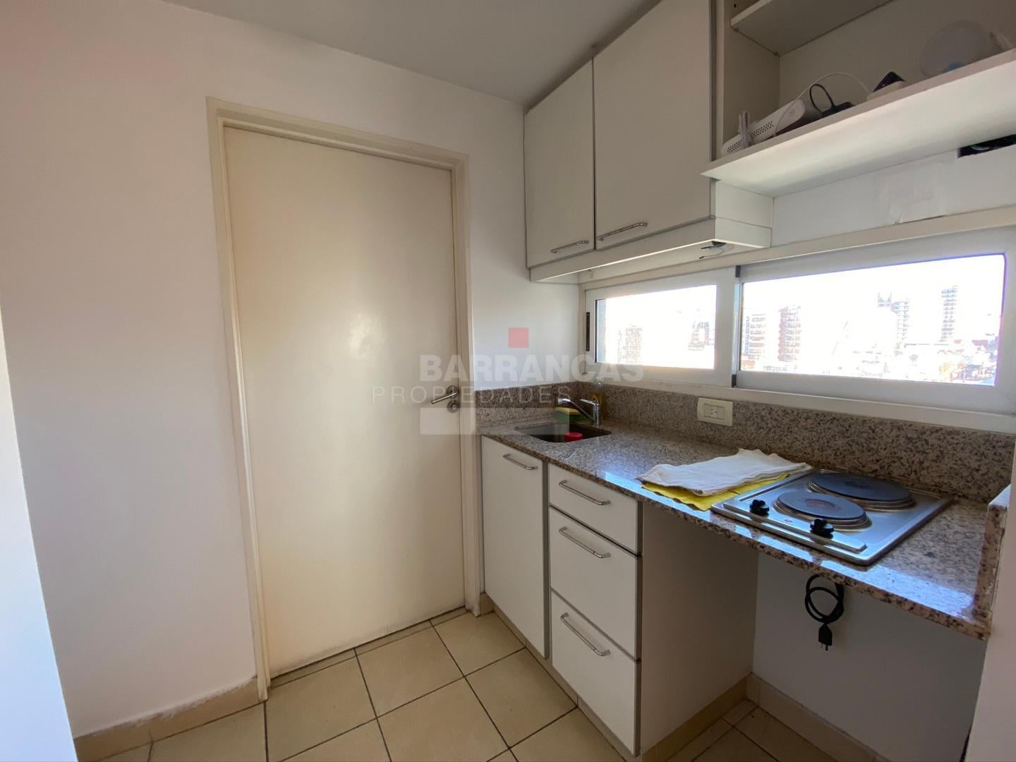 Foto de Monoambiente dividido en 2 amb muy amplio con BAULERA., imagen 4