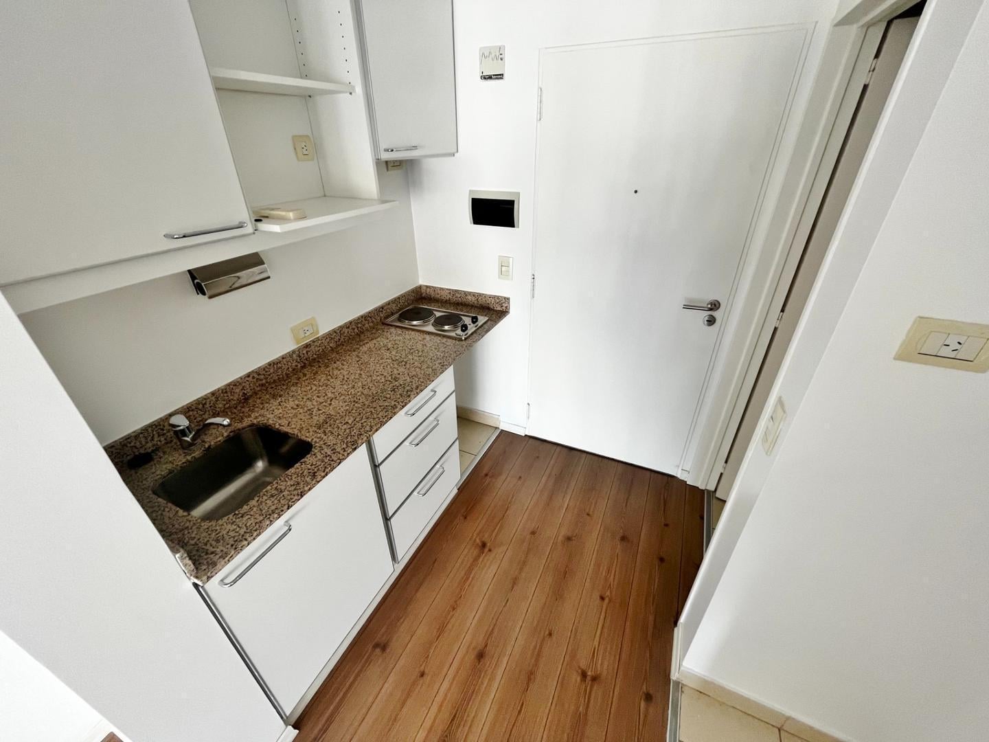 Foto de Amplio monombiente • Alquiler • Villa Urquiza, imagen 1