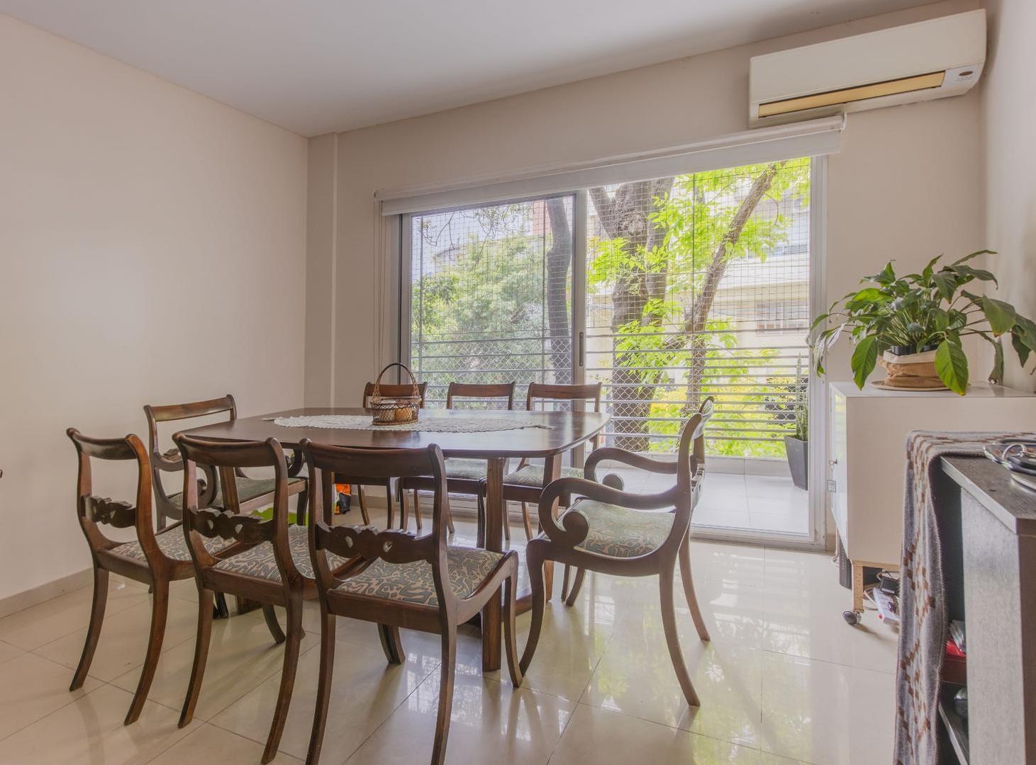 Foto de Tres ambientes c/ patio y balcon • Venta • Belgrano, imagen 1