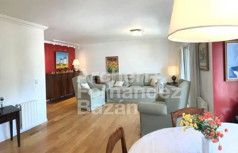 Hermoso y único Dúplex con 2 cocheras y baulera en Venta - Acassuso 2