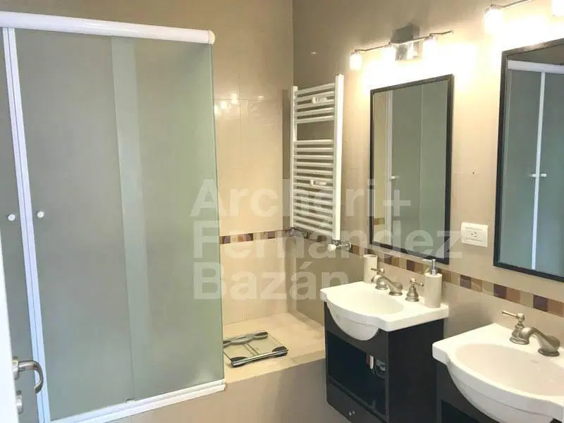 Hermoso y único Dúplex con 2 cocheras y baulera en Venta - Acassuso 5