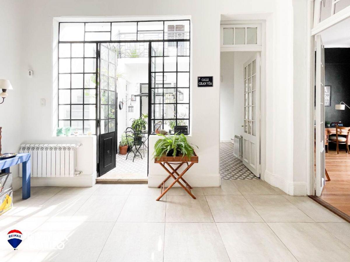 Casa PH de Categoría en Venta en 3 y 51 de 243 m². 1
