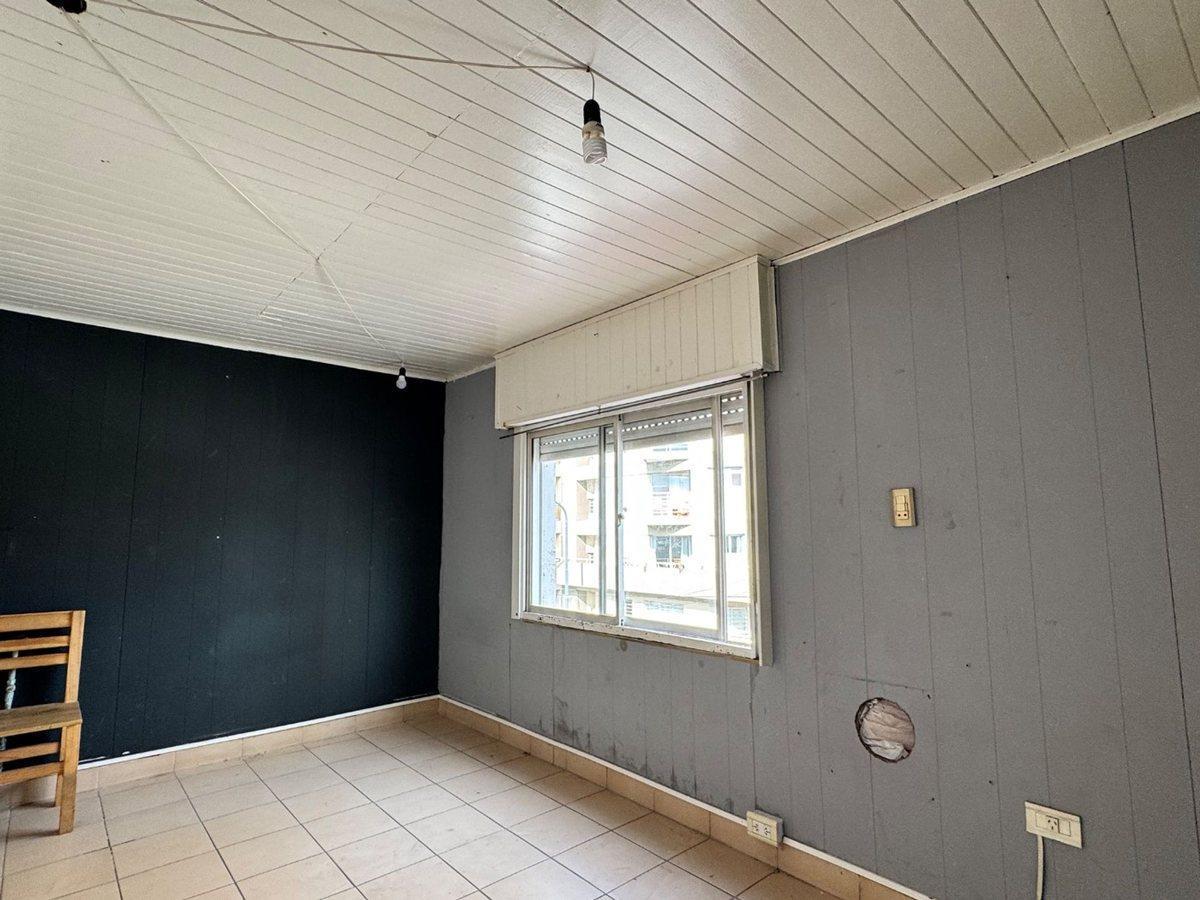 Casa Triplex con Dos Locales 4
