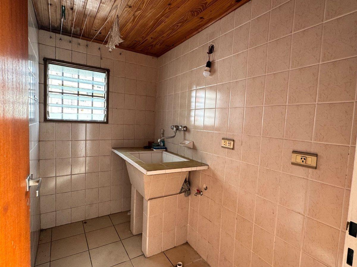 Casa Triplex con Dos Locales 2