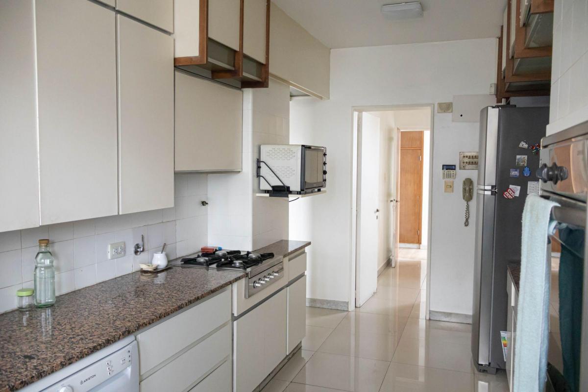 Departamento Piso en Venta, 4 Dorm. + 2 Coch 3