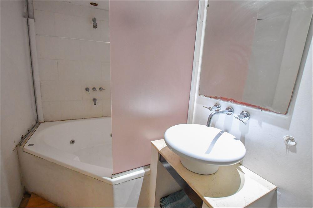 Casa en Venta a Refaccionar - Hostel - La Plata 5