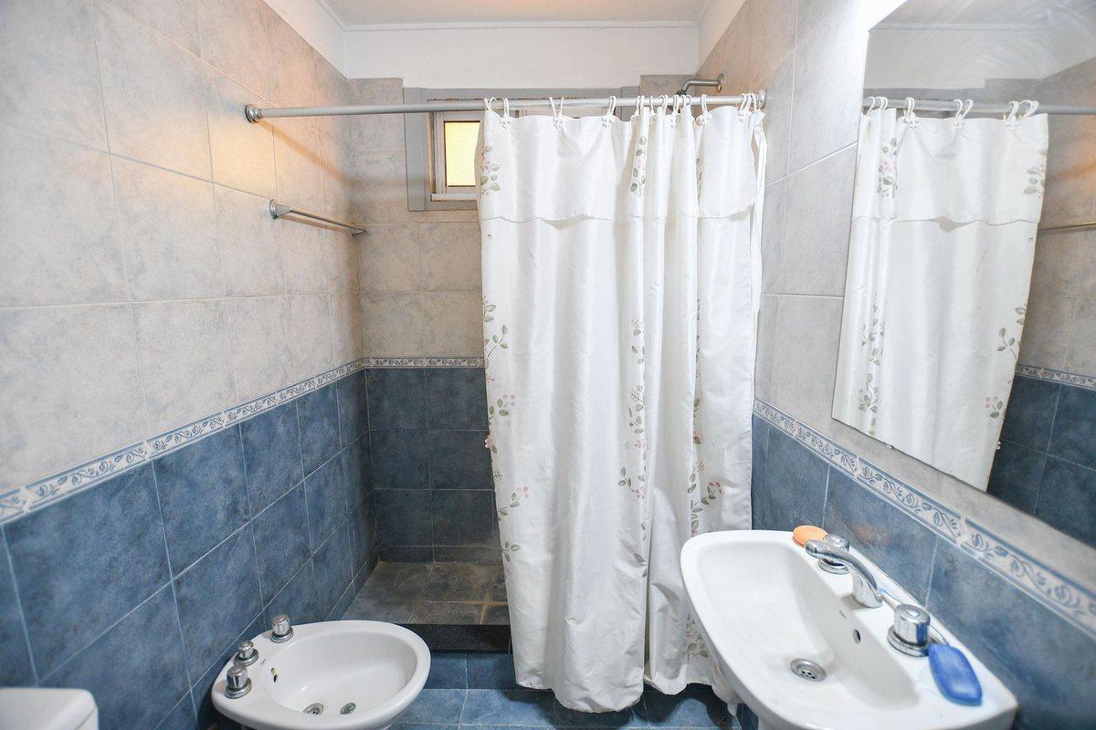Casa Dos Dorm. y Cochera en Venta Chascomus 5
