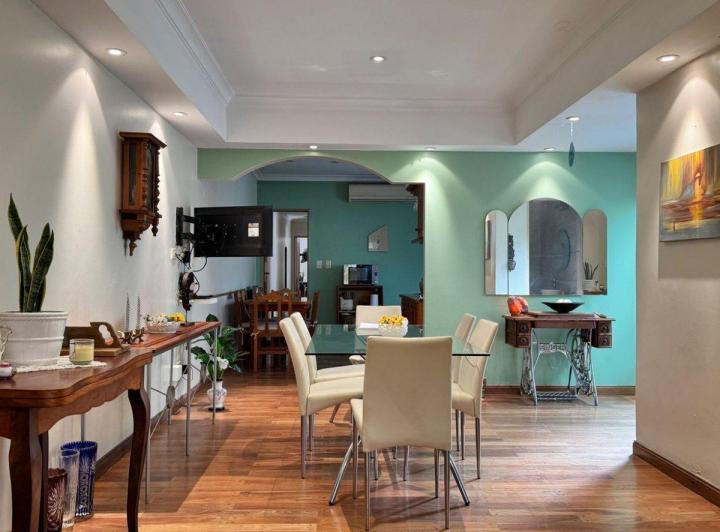 CASA EN VENTA 3 DORMITORIOS - COCHERAS -2 TALLERES 4