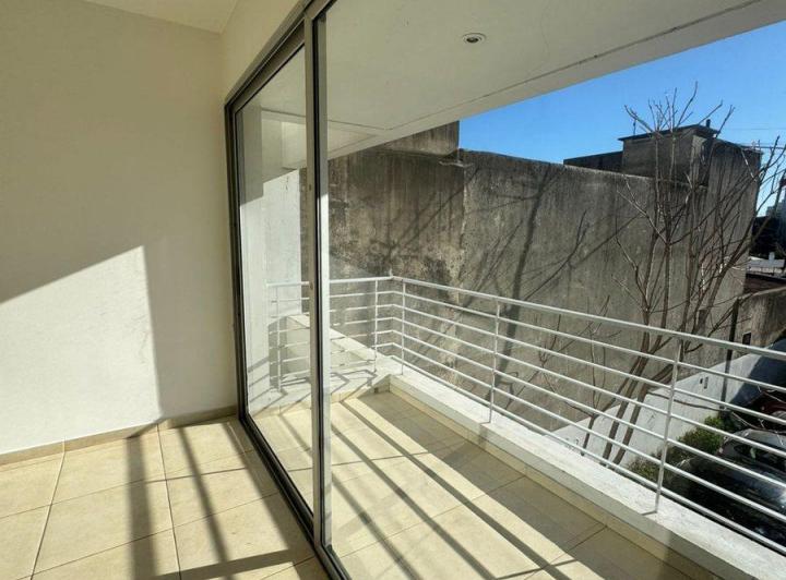 DEPARTAMENTO DE UN DORMITORIO CON BALCON Y COCHERA 3