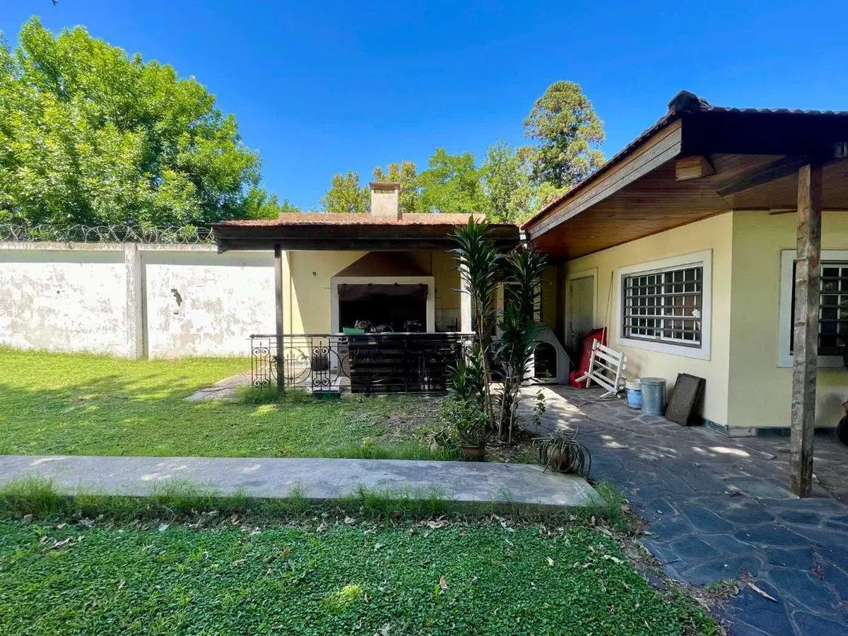 CASA en VENTA 4 dormitorios 3