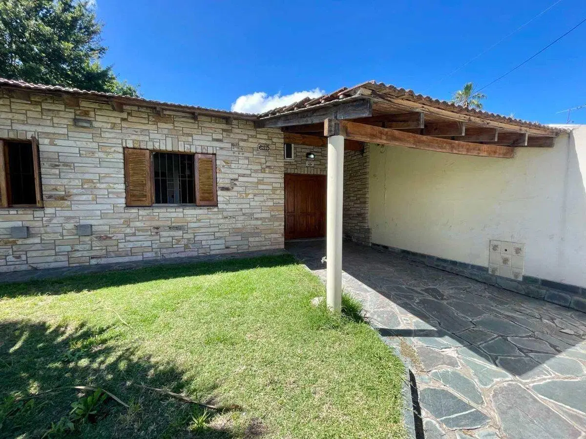 CASA en VENTA 4 dormitorios 5