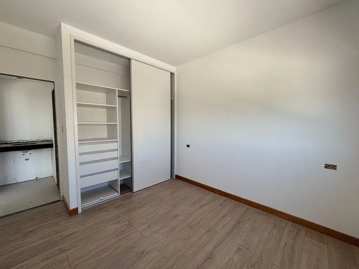 Venta de departamento de 1 dormitorio, en La Plata 4