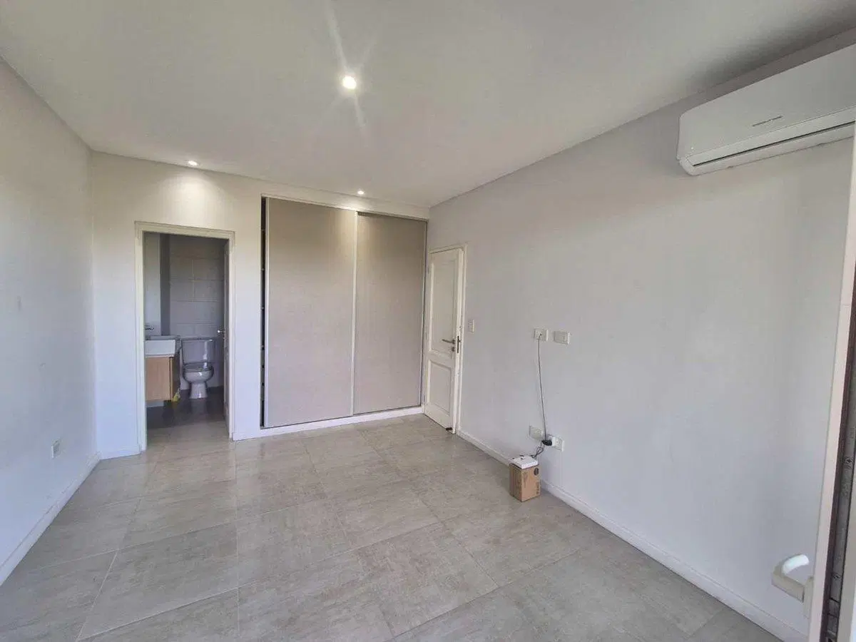 DEPARTAMENTO 2 AMB EN HARAS DEL SUR 3 ALQUILER AÑO 4
