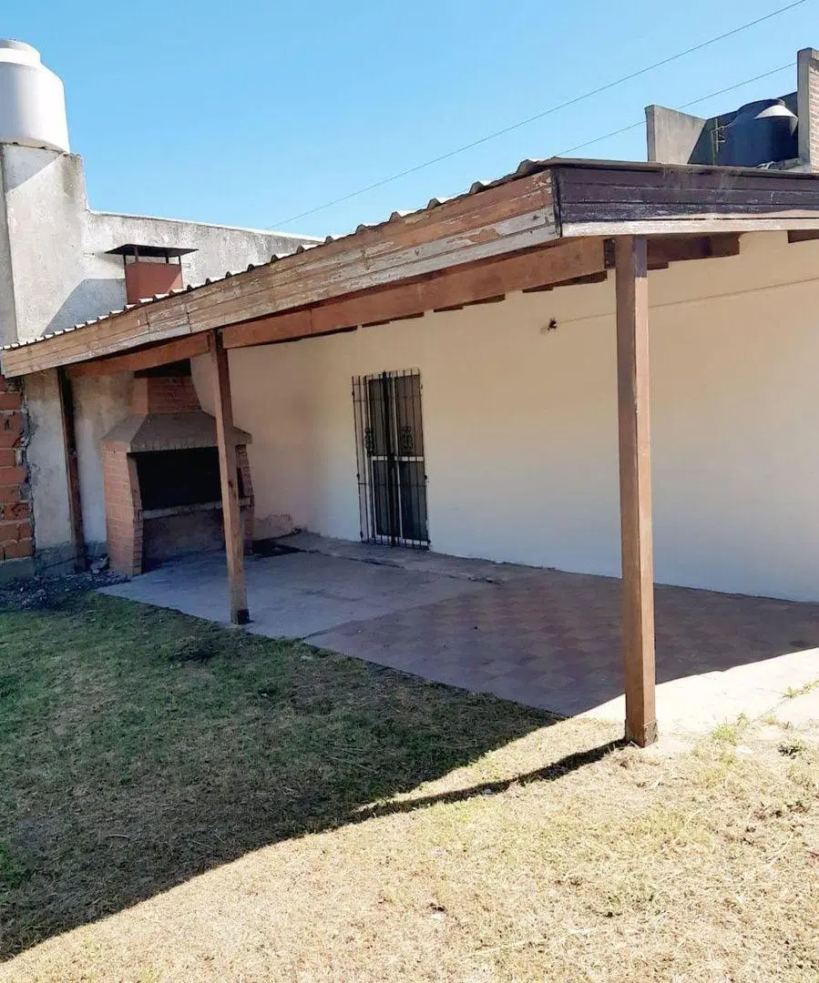 Casa en venta en Lisandro Olmos 2