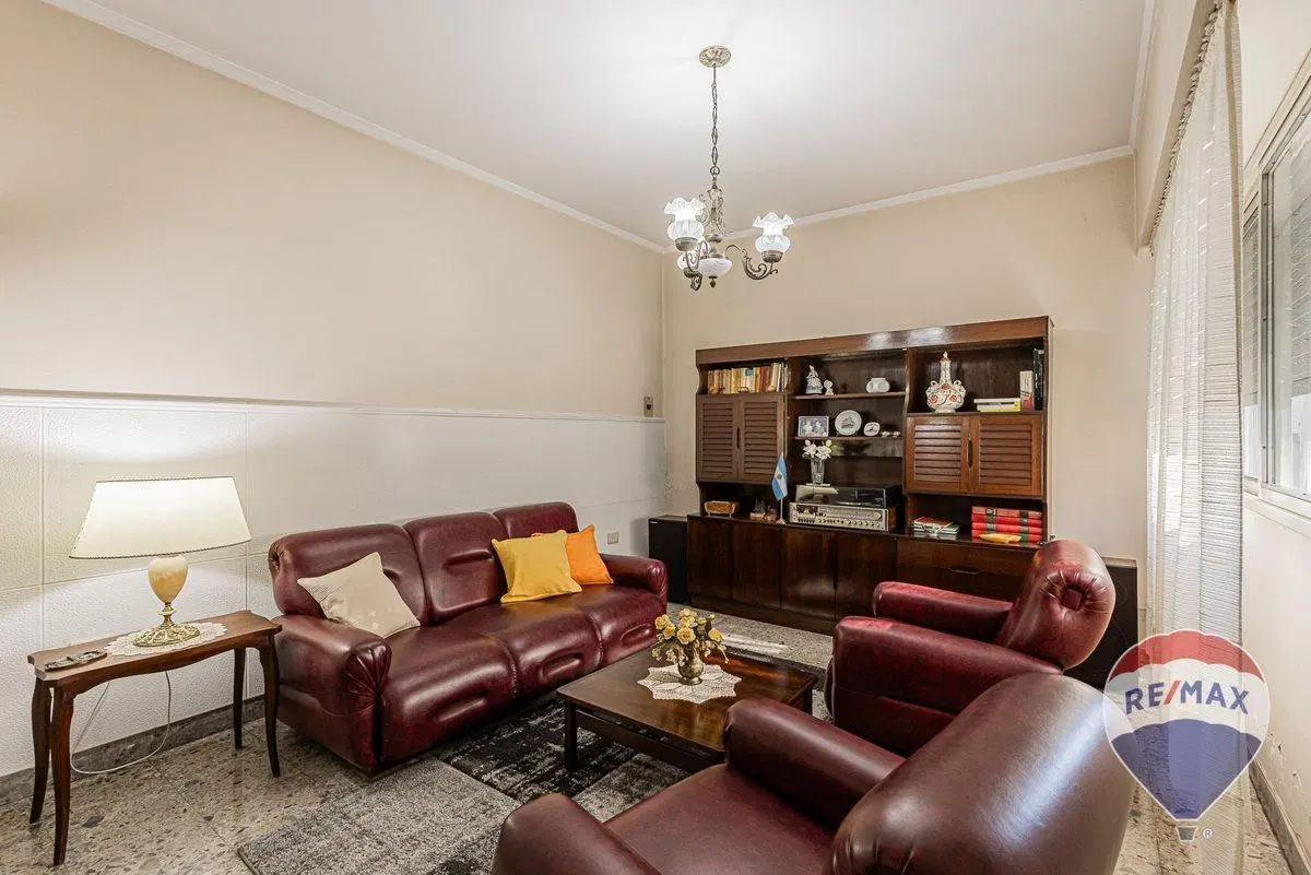 Casa en Venta 4 Dormitorios La Plata 3
