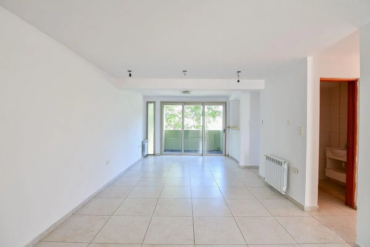 Departamento Piso 3 dormitorios c/ patio y balcón 5