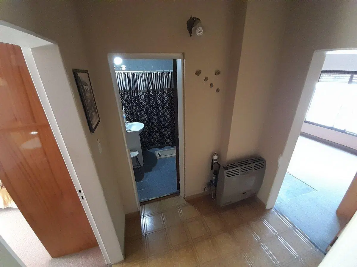 LOCAL EN VENTA CON VIVIENDA 4