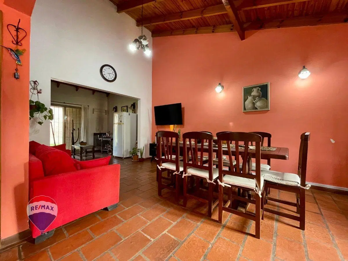 CASA 3 DORMITORIOS EN VENTA LA PLATA-L. Olmos 2