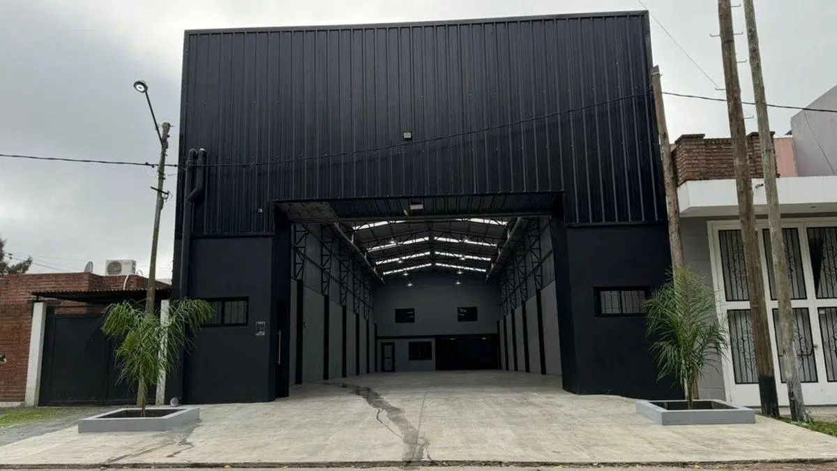 Galpon en Venta a Estrenar en La Plata 4