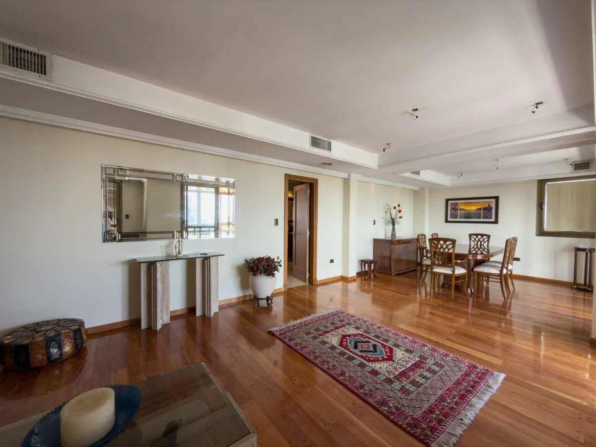 PISO 3 DORMITORIOS EN VENTA, 2 COCHERAS. LA PLATA 4