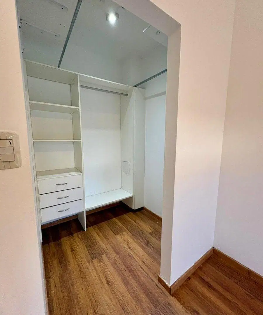 Venta Departamento Un dormitorio Cochera La Plata 4