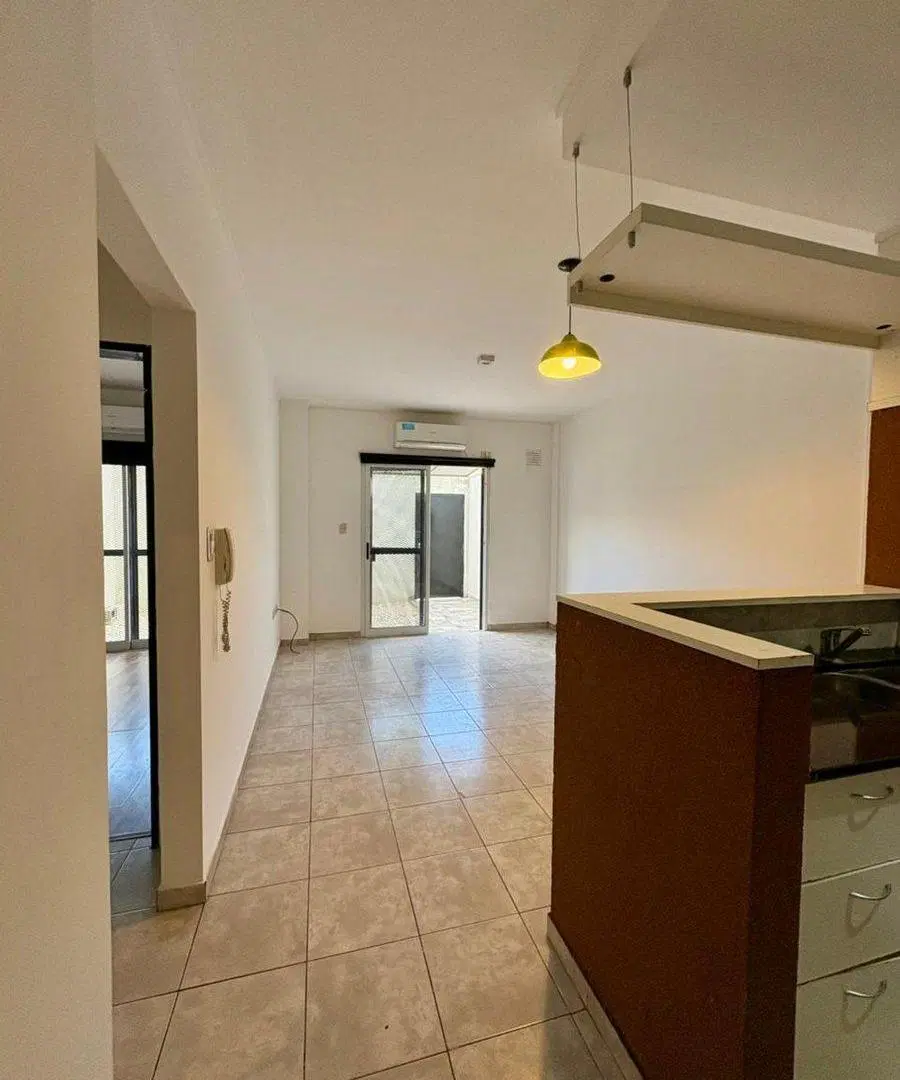 Venta Departamento Un dormitorio Cochera La Plata 2