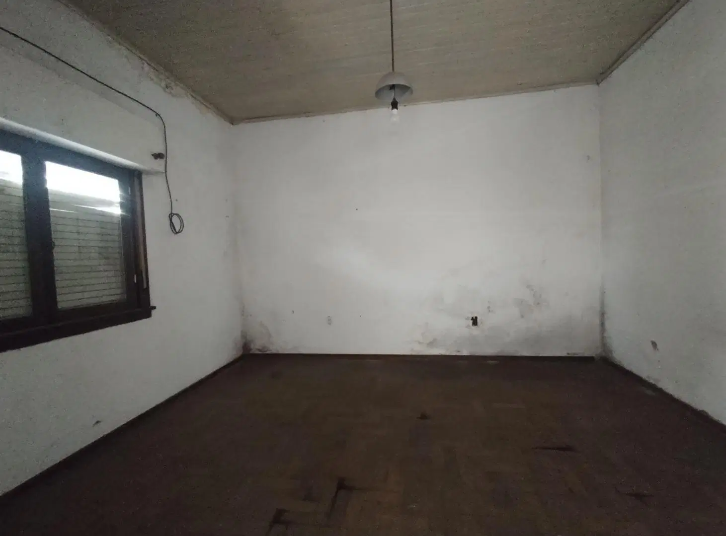 Lote con construccion a demoler. IDEAL INVERSOR. 4