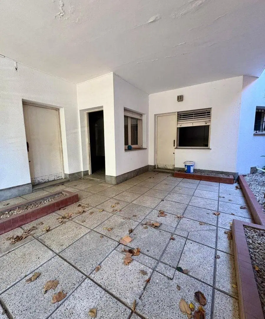 Venta Casa 4 Dormitorios a Refaccionar La Plata 5